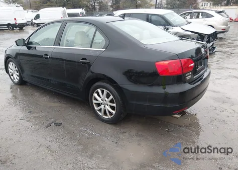 2014 Volkswagen Jetta 1.8T Se from USA, damaged, VIN 3VWB17AJ7EM321668